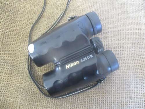 Very Beautiful Pocket Size Nikon 9 x 25 CF III Binocular In Original Pouch
