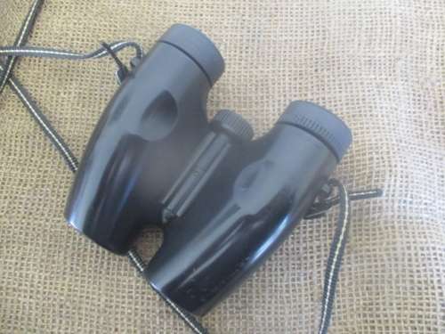 Very Beautiful Pocket Size Nikon 9 x 25 CF III Binocular In Original Pouch