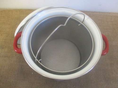 Lovely Complete La Pasta Buonissima Enamel Pasta Pot