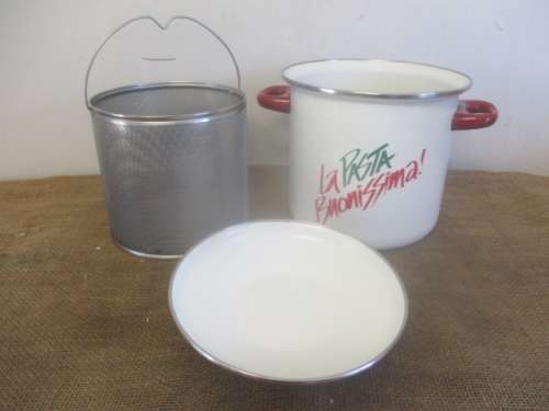 Lovely Complete La Pasta Buonissima Enamel Pasta Pot