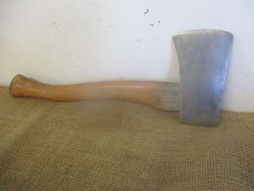 Nice Very Old 2lb Small Solid Steel Wood Hand Axe                       Made In China
