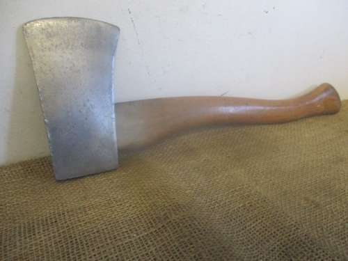 Nice Very Old 2lb Small Solid Steel Wood Hand Axe                       Made In China