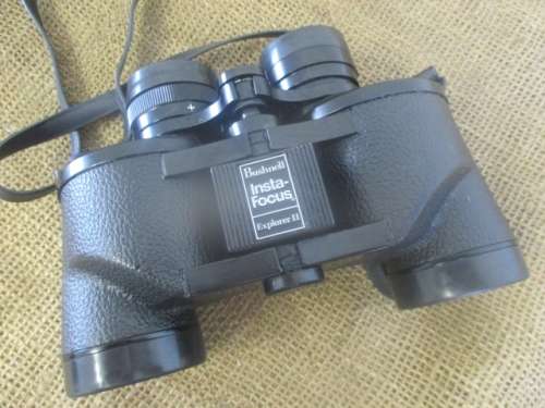 Unmatched Beautiful Pre-Loved Bushnell Insta-Focus Explorer II  XWA 7 X 35` Field 11.5' Binocular