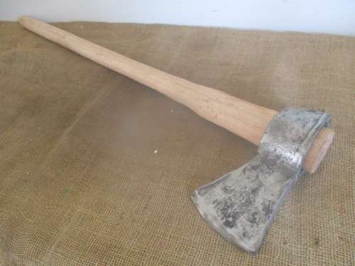 For Sarel's Bid Only - Solid Steel Vintage 4lb Wood Spliting Axe