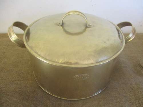 Very Rare And Highly Collectable Vintage TC Falck 1976 Robertson Lidded Brass Pot
