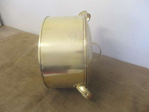 Very Rare And Highly Collectable Vintage TC Falck 1976 Robertson Lidded Brass Pot