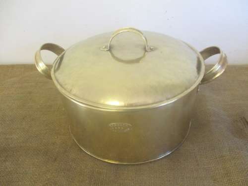 Very Rare And Highly Collectable Vintage TC Falck 1976 Robertson Lidded Brass Pot