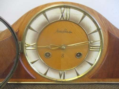 So Cute And Adorable....This Lovely Vintage Muller Schlenker 8 Mantle Clock With Winding Up Key