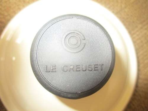 Very Nice Le Creuset Enamel Coating 1.25 US Quarts / 1.1 Litres Whistling Kettle