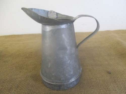 Vintage Metal ZAR 750ml Oil Beaker