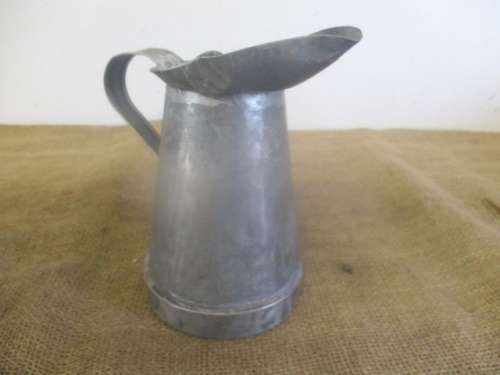 Vintage Metal ZAR 750ml Oil Beaker