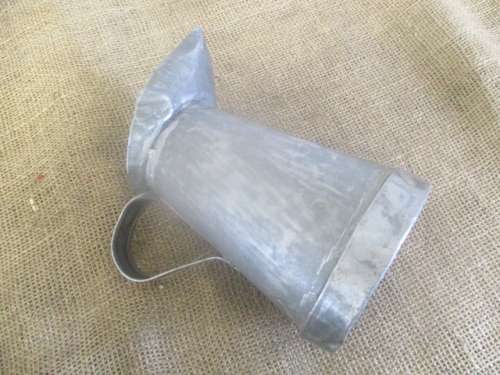 Vintage Metal ZAR 750ml Oil Beaker