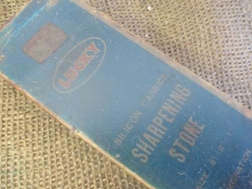 Old Lucky Silicon Carbide Double Sided Sharpening Stone In Original Packaging And With Oil Can