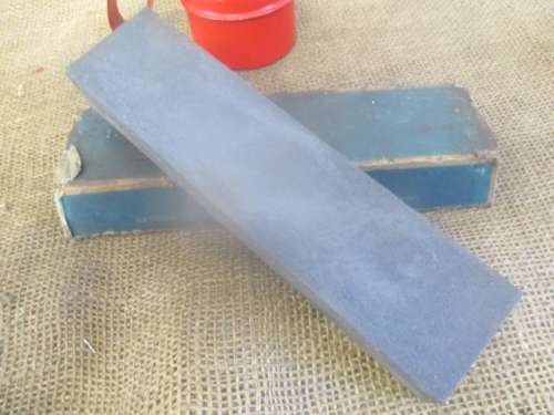 Old Lucky Silicon Carbide Double Sided Sharpening Stone In Original Packaging And With Oil Can