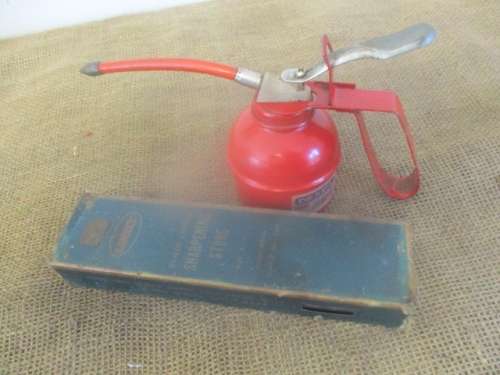 Old Lucky Silicon Carbide Double Sided Sharpening Stone In Original Packaging And With Oil Can