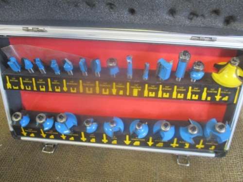 Lovely 23 Piece Woodworking Router Bit Set In Original Case