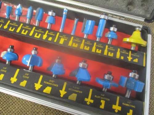 Lovely 23 Piece Woodworking Router Bit Set In Original Case