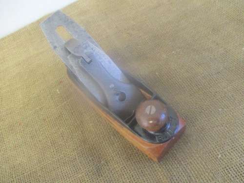 Ultra Super Rare..This Antique Stanley Bailey Rule & Level Co No 24 Wooden Plane    Canada