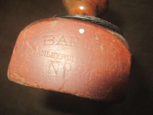 Ultra Super Rare..This Antique Stanley Bailey Rule & Level Co No 24 Wooden Plane    Canada
