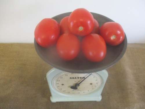 Relisted - Smart Looking And Elegent Vintage Metal No 34 Salter 20lb By 1oz Scale