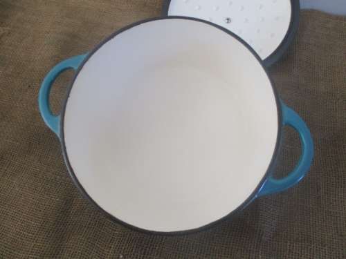 Beautiful Enamel Cast Iron Pot In Lovley Turquoise Colour
