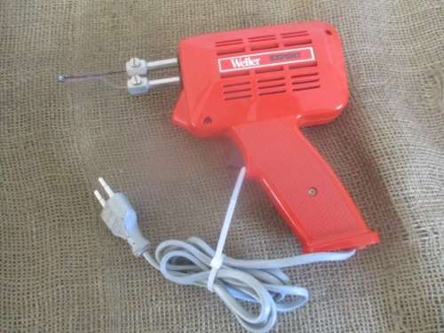 Weller Expert Model 8100UD Soldering Gun   By Lufkin Europa BV. Emmen. Holland