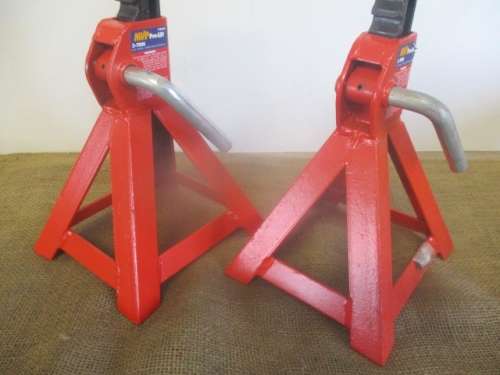 A Nice Set Of Real Sturdy MVP Pro-Lift Model T-9360 3 ton Heavy Duty Jack Stands