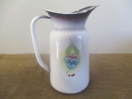 Lovely Vintage 4 Piece Enamel Bathroom Set With Lovely Flower Design