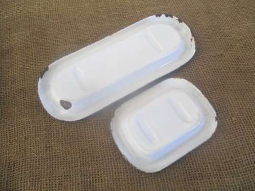 Lovely Vintage 4 Piece Enamel Bathroom Set With Lovely Flower Design