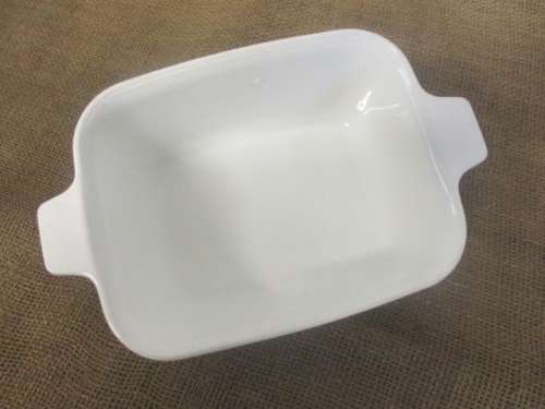Nice Vintage Corning Ware P - 4 - B   1 1/2QT Baking Dish       Made In USA
