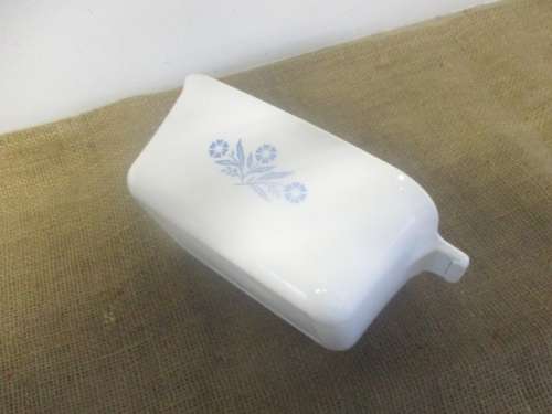 Nice Vintage Corning Ware P - 4 - B   1 1/2QT Baking Dish       Made In USA