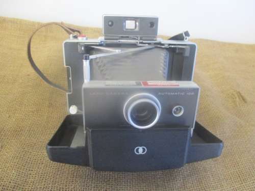 Rare Vintage Polaroid Automatic 100 Land Camera               1963