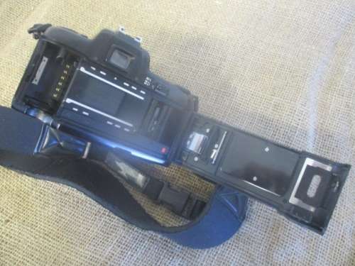 Vintage Nikon AF N6006 35mm SLR Film Camera With Shoulder Strap       1991