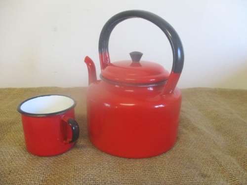 Nice Large Vintage Hendlers H&H Old Fashioned Enamel Coffee Pot With Made In Poland Cup