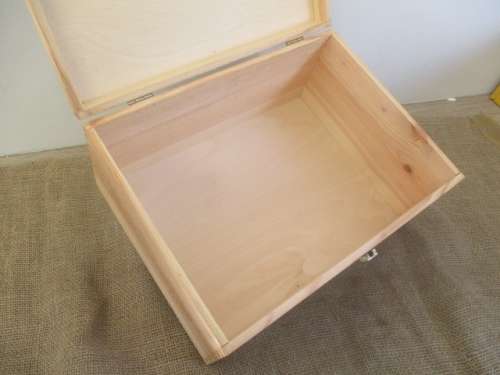 For Connie's Bid - Lovely Tonque & Groove Mastroberardino 1878 Hinged Wooden Wine Box      Italy