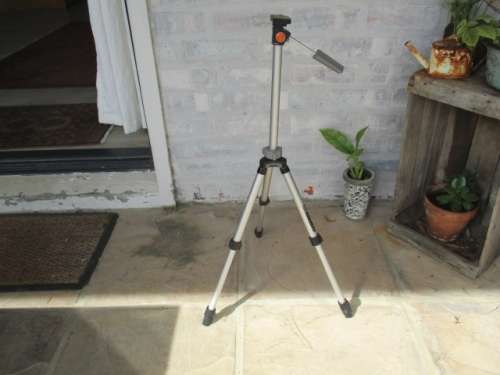Beautiful Slik 500G Portable Aluminum Tripod In Original Packaging