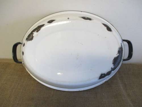 Relisted - Characterful Oval Old Fashioned Enamel Wash Basin