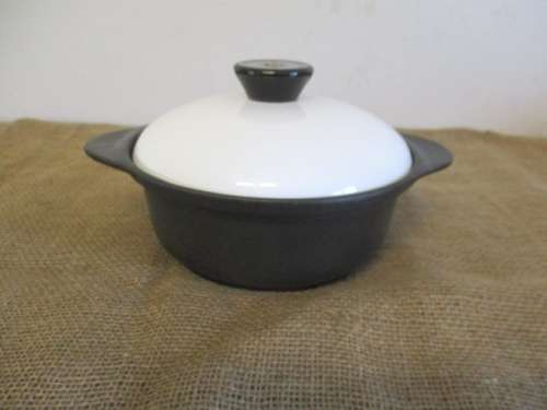 For Kabous Bid Only - Lovely Cast Iron Cookwell No 7 Ovenproof Pot