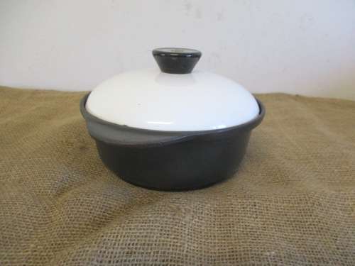 For Kabous Bid Only - Lovely Cast Iron Cookwell No 7 Ovenproof Pot
