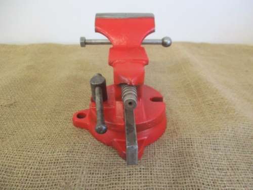 Very Nice Vintage Cast Iron Deeland Swivel Head Workshop Bench Vise
