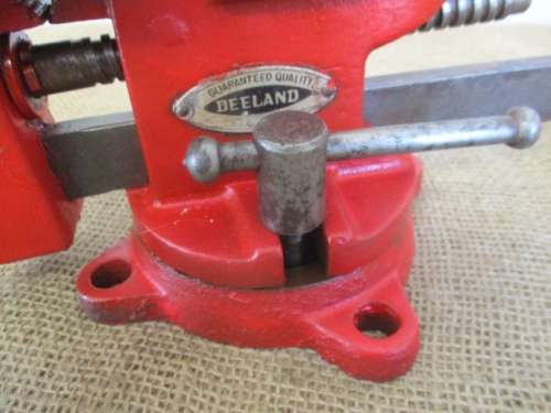 Very Nice Vintage Cast Iron Deeland Swivel Head Workshop Bench Vise