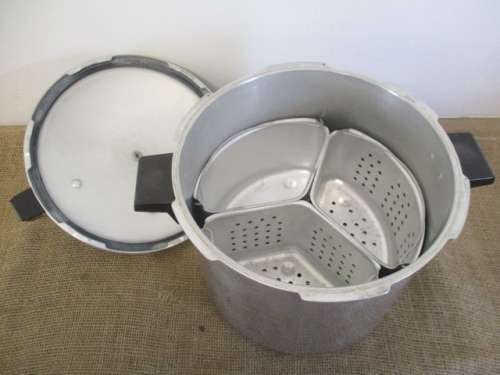 Beautiful Vintage Presto Model 708 B Pressure Cooker By National Cooker Company (England) Limited