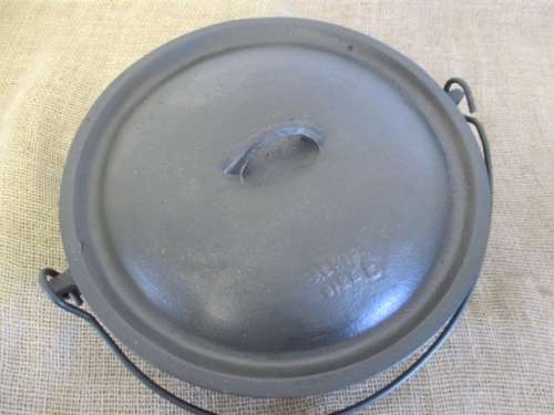 Get Ready For This Festive Season...With This Nice Large Size Falkirk No 6 Cast Iron Flat Bottom Pot