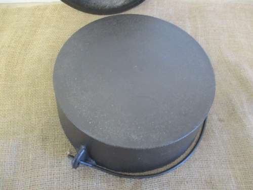Get Ready For This Festive Season...With This Nice Large Size Falkirk No 6 Cast Iron Flat Bottom Pot