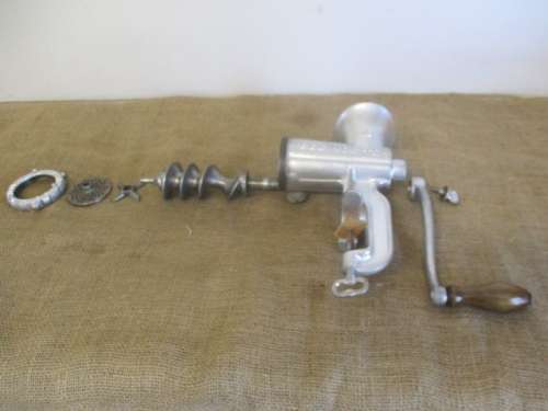 Beautiful And Complete Vintage Cast Iron No 10 Bolinder`s Meat Mincer      Made In Sweden