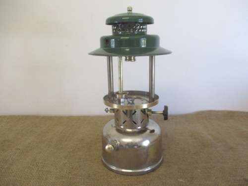 Nice Collectable Vintage Coleman Empire 237 `Sunshine Of The Night` Kerosene Lantern     Made In USA