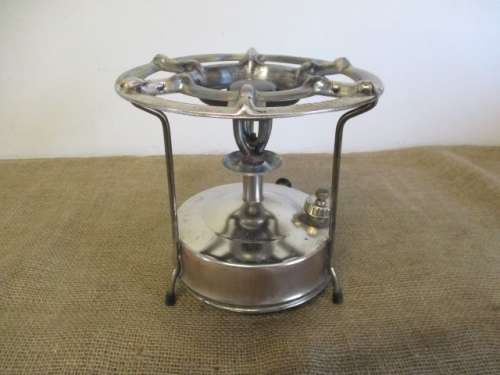 Beautiful Old But Not Quite Yet Vintage Pri-Mus Stove     1987