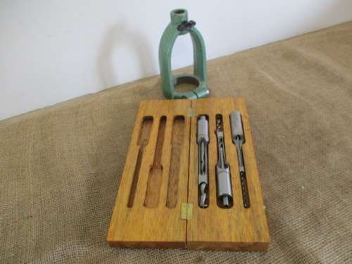 Nice Set Of Square Hole Drill Bits In A Beveld Edged Lidded Wooden Box Plus Drill Attachment.