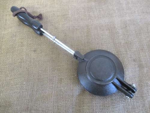 Beautiful Cast Iron Jaffle Maker
