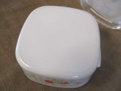 Beautiful Large Vintage Wildflower Corning Ware 5 Quart A-5-B Square Casserole Dish         1970`s